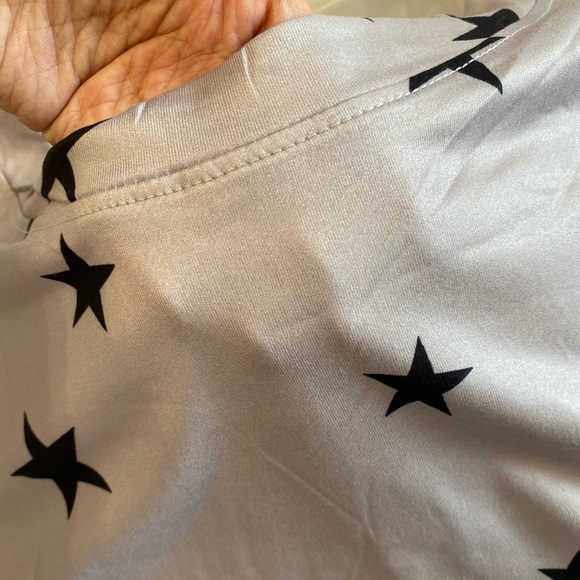 Cool and Comfy Relaxed Fit Long-sleeve Top - Picture 7 of 7